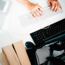 Infórmate de cómo contratar con la UPV